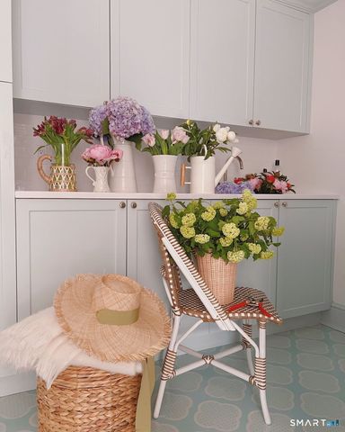 90 Five Mile River Road, Darien, CT 06820