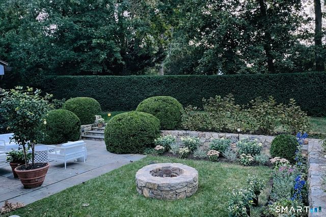 90 Five Mile River Road, Darien, CT 06820