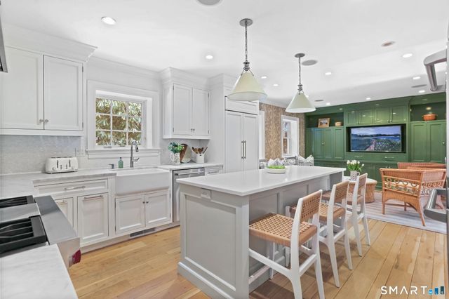 90 Five Mile River Road, Darien, CT 06820