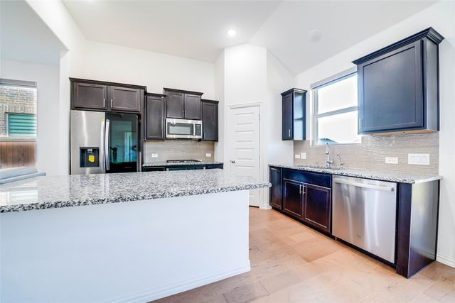 1409 Ladys Mantle Way, Celina, TX 75078