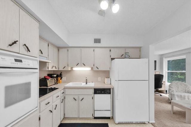 2261 SWEDISH DRIVE 51, Clearwater, FL 33763