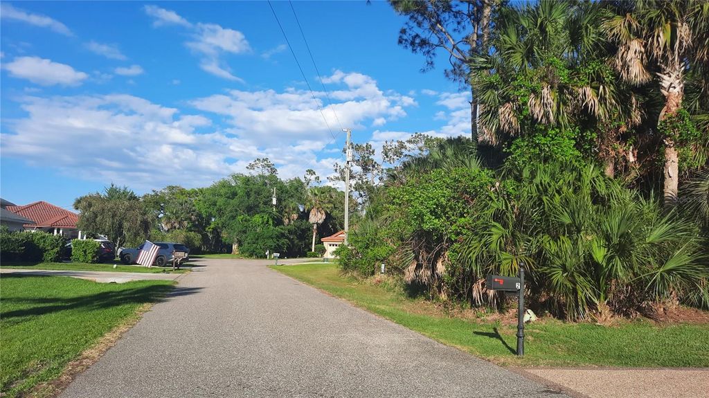 4 COVENTRY PLACE, Palm Coast, FL 32137