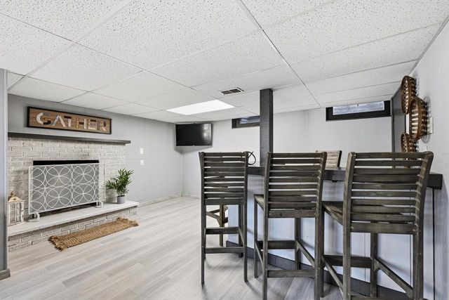 2602 N River STREET, Waterford, WI 53185