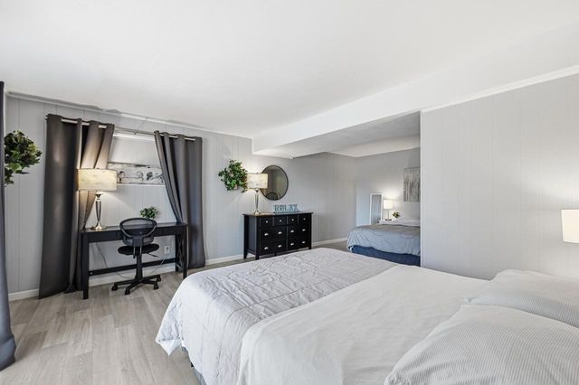 2602 N River STREET, Waterford, WI 53185