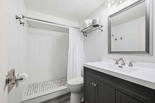 2602 N River STREET, Waterford, WI 53185