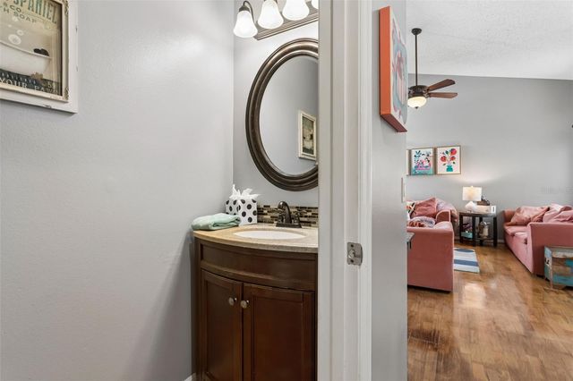 11817 BRANCH MOORING DRIVE, Tampa, FL 33635