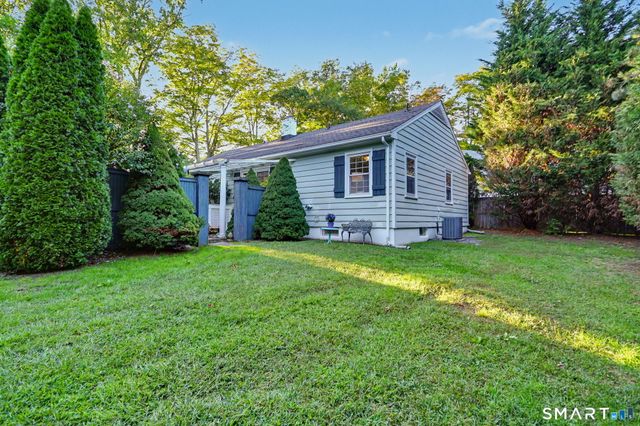 360 Pansy Road, Fairfield, CT 06824
