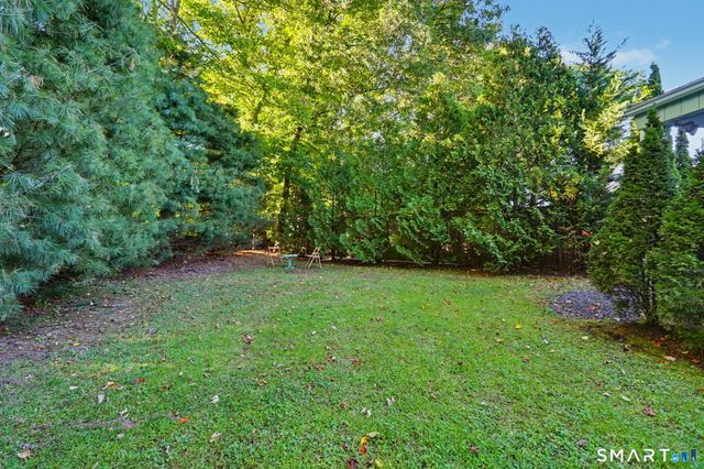 360 Pansy Road, Fairfield, CT 06824