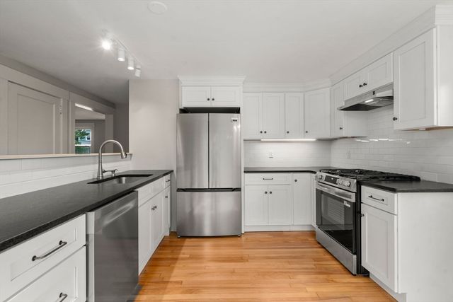 26 Tremont St, Maynard, MA 01754