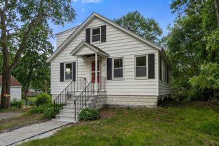 26 Tremont St, Maynard, MA 01754