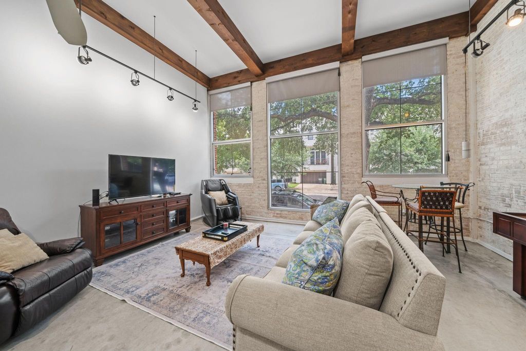 1312 Live Oak Street 109, Houston, TX 77003
