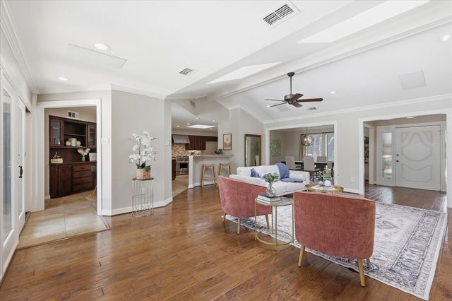 424 Fieldwood Drive, Richardson, TX 75081