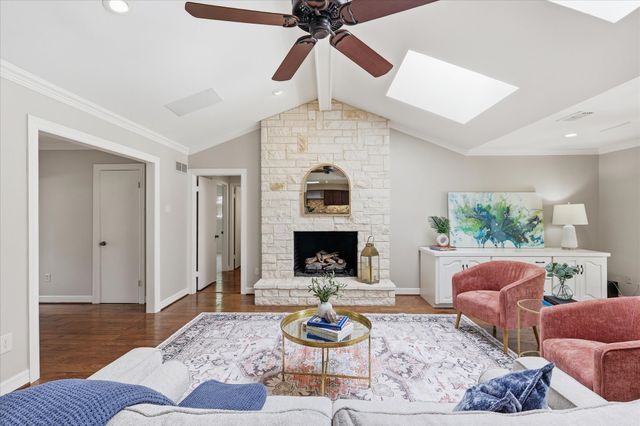 424 Fieldwood Drive, Richardson, TX 75081