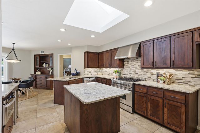 424 Fieldwood Drive, Richardson, TX 75081