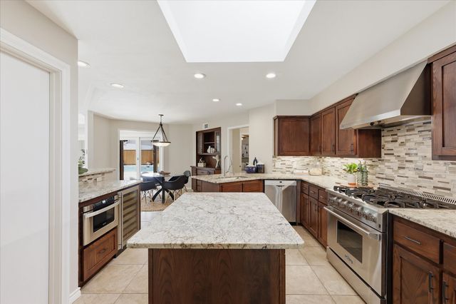 424 Fieldwood Drive, Richardson, TX 75081