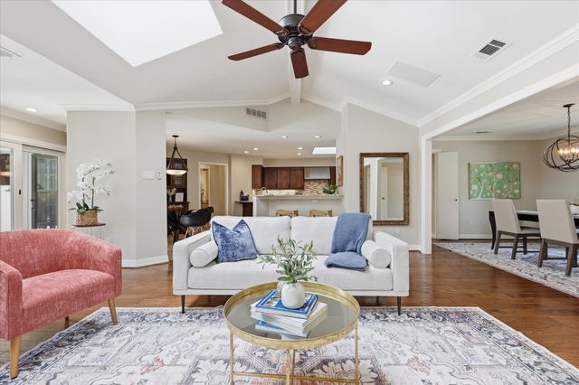 424 Fieldwood Drive, Richardson, TX 75081