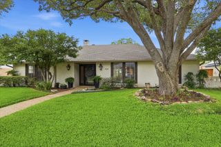 424 Fieldwood Drive, Richardson, TX 75081