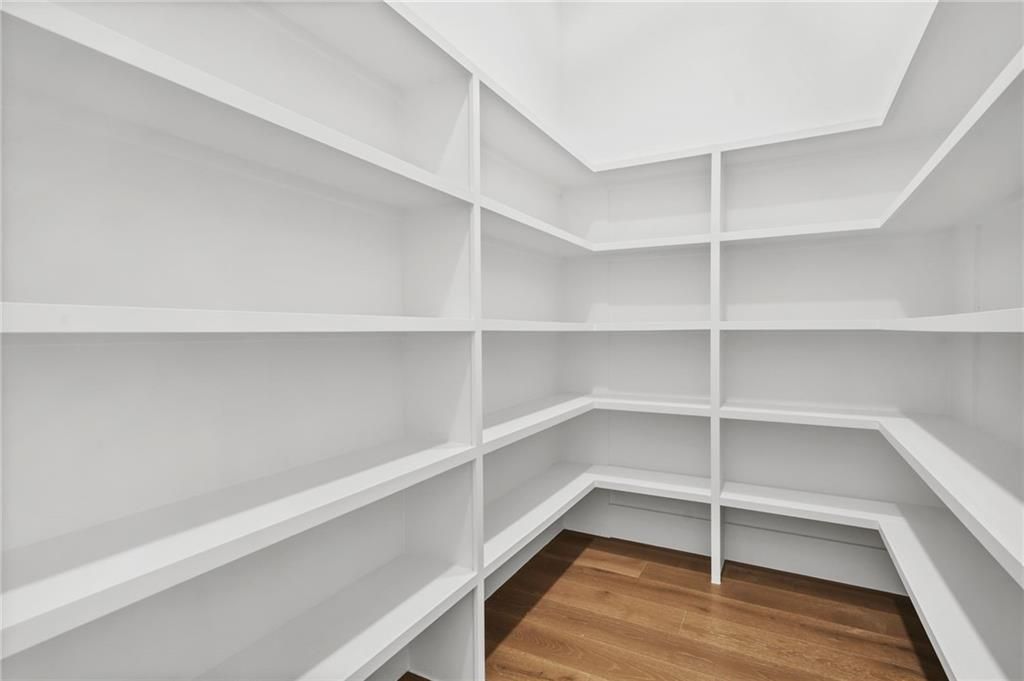 Image 14 of property listing at 5175 Cascade Road, Atlanta, GA 30331