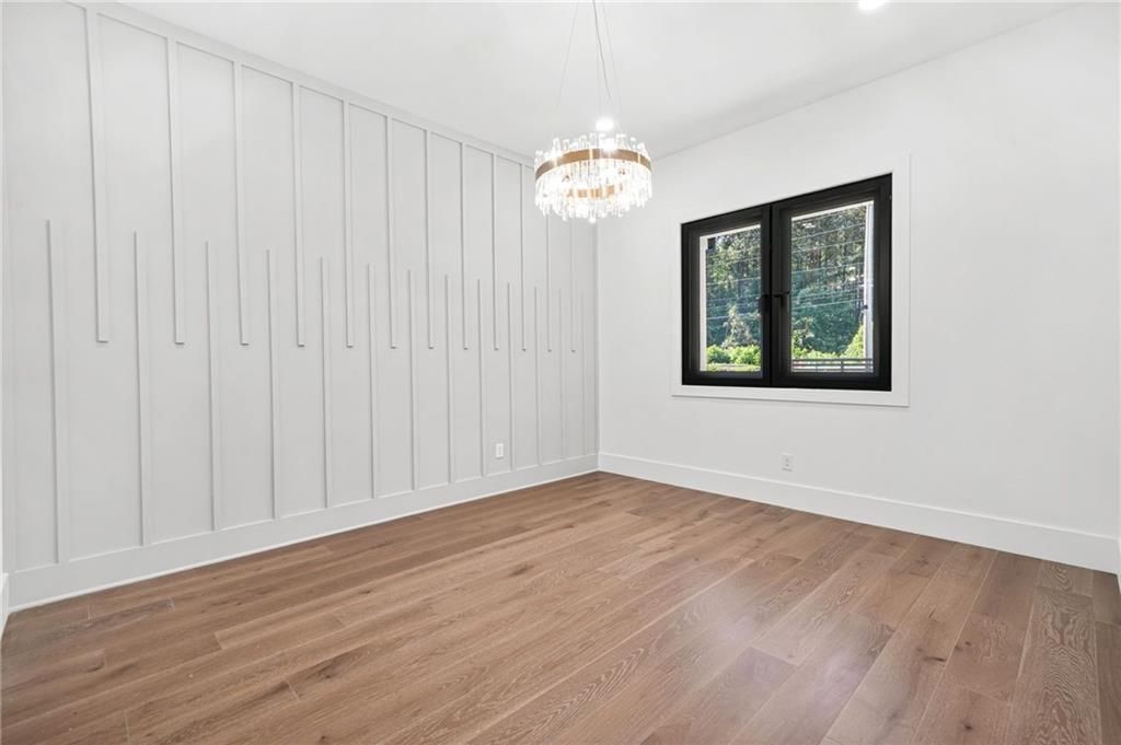 Image 16 of property listing at 5175 Cascade Road, Atlanta, GA 30331