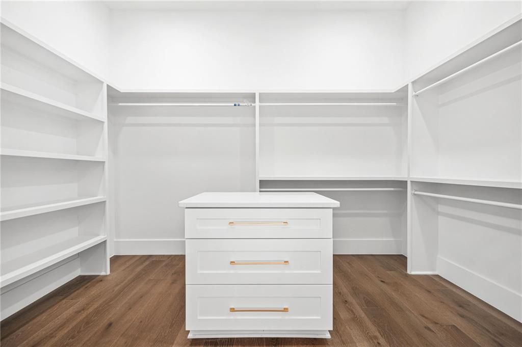 Image 21 of property listing at 5175 Cascade Road, Atlanta, GA 30331