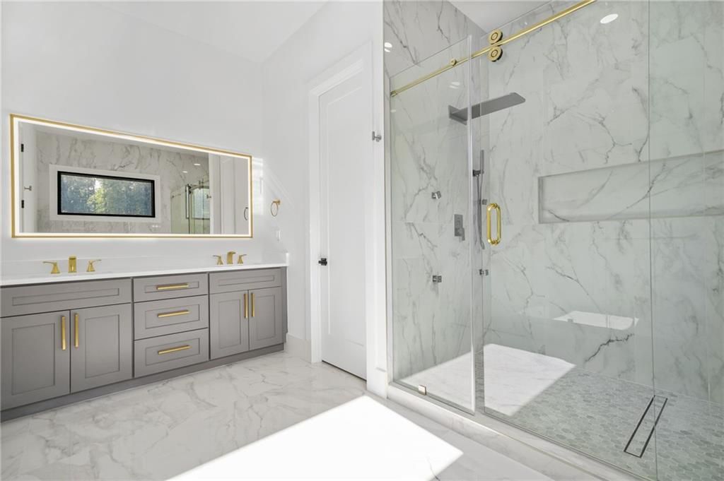 Image 24 of property listing at 5175 Cascade Road, Atlanta, GA 30331