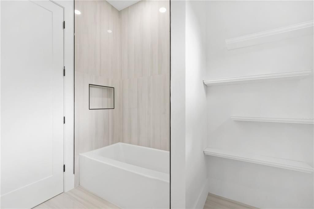 Image 29 of property listing at 5175 Cascade Road, Atlanta, GA 30331