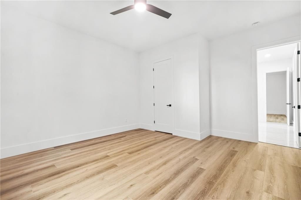 Image 32 of property listing at 5175 Cascade Road, Atlanta, GA 30331