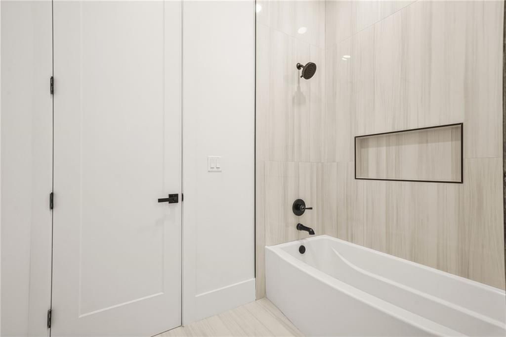 Image 43 of property listing at 5175 Cascade Road, Atlanta, GA 30331