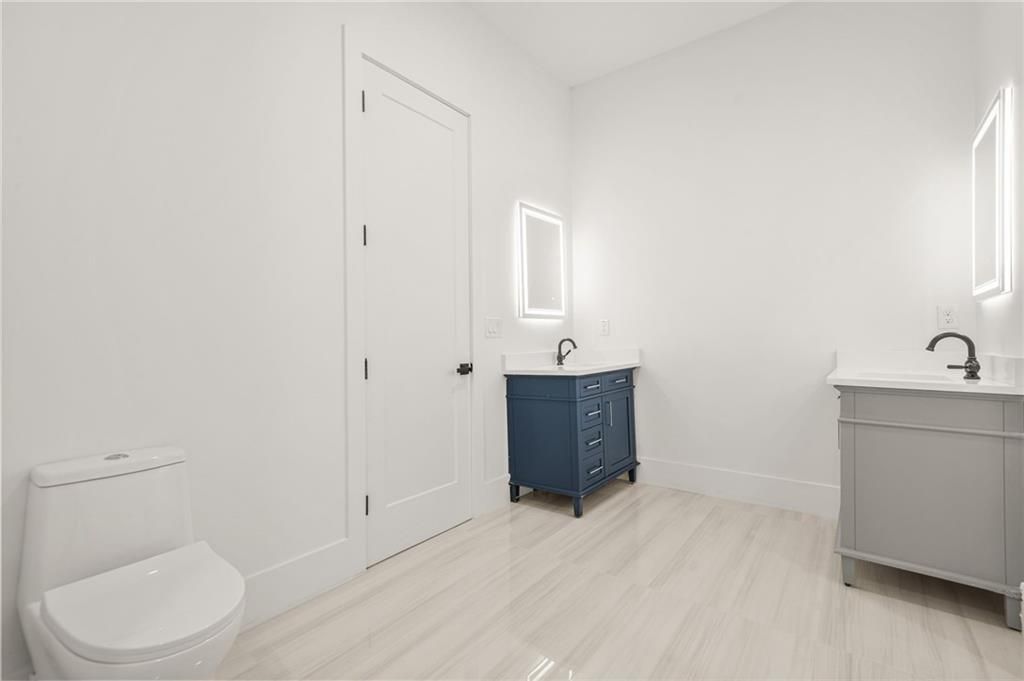 Image 44 of property listing at 5175 Cascade Road, Atlanta, GA 30331