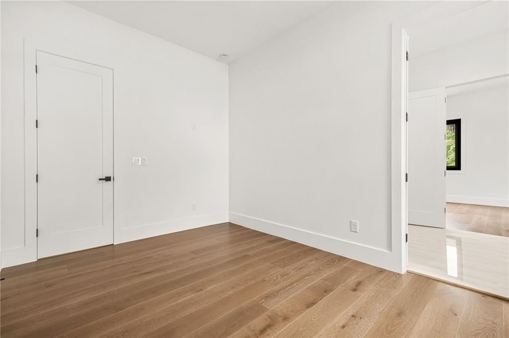 Image 46 of property listing at 5175 Cascade Road, Atlanta, GA 30331