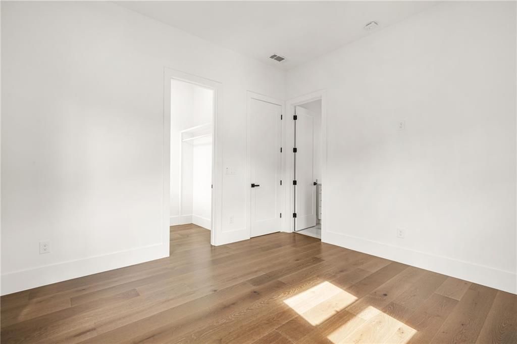 Image 56 of property listing at 5175 Cascade Road, Atlanta, GA 30331