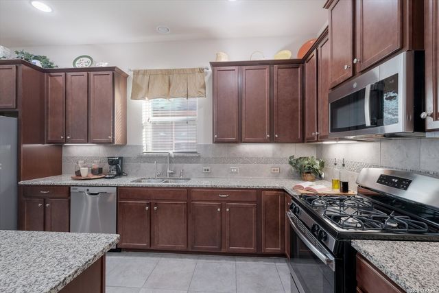 8506 Ivy Curl, Schertz, TX 78154