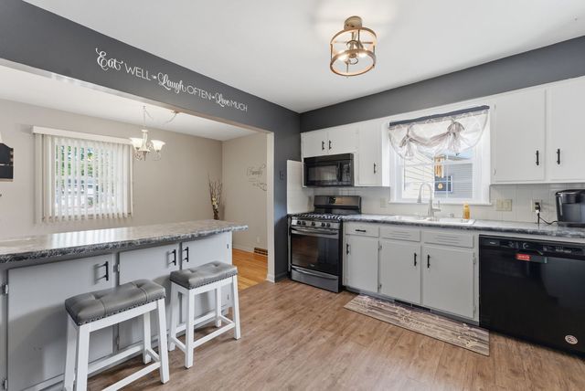2124 N Gayman Avenue, Davenport, IA 52804