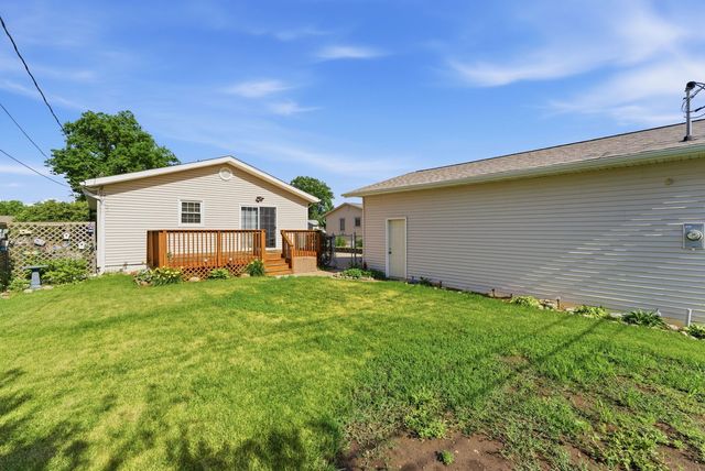 2124 N Gayman Avenue, Davenport, IA 52804