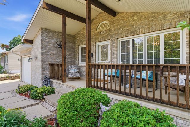 2124 N Gayman Avenue, Davenport, IA 52804