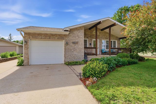 2124 N Gayman Avenue, Davenport, IA 52804