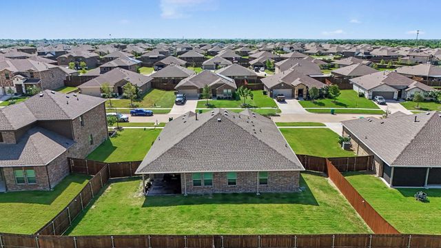 1221 Windsong Drive, Cedar Hill, TX 75104