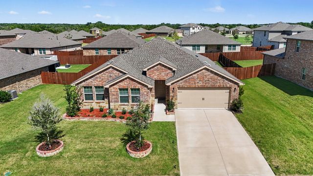 1221 Windsong Drive, Cedar Hill, TX 75104