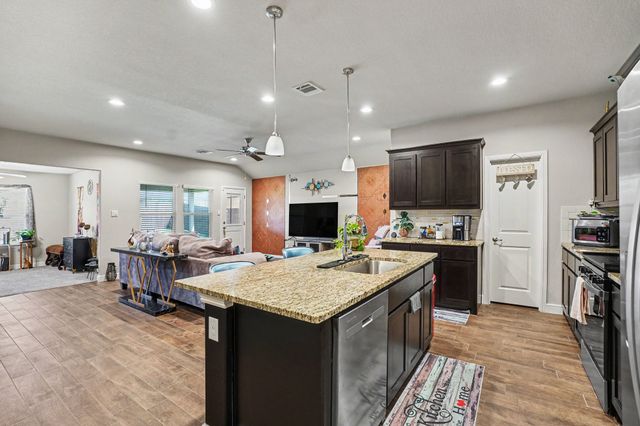 1221 Windsong Drive, Cedar Hill, TX 75104