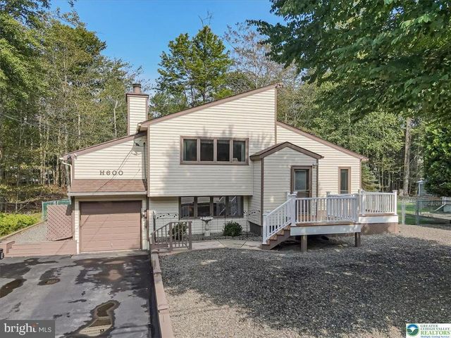 8495 BUMBLE BEE WAY, Tobyhanna, PA 18466