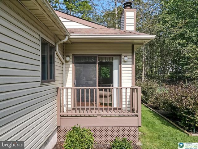 8495 BUMBLE BEE WAY, Tobyhanna, PA 18466