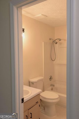 2250 Ridge Forest Drive, Grayson, GA 30017