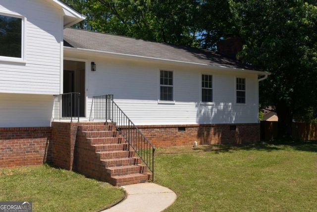 2250 Ridge Forest Drive, Grayson, GA 30017