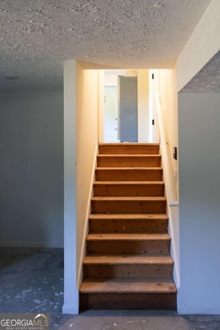 2250 Ridge Forest Drive, Grayson, GA 30017