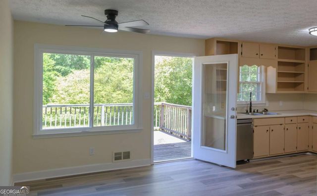 2250 Ridge Forest Drive, Grayson, GA 30017