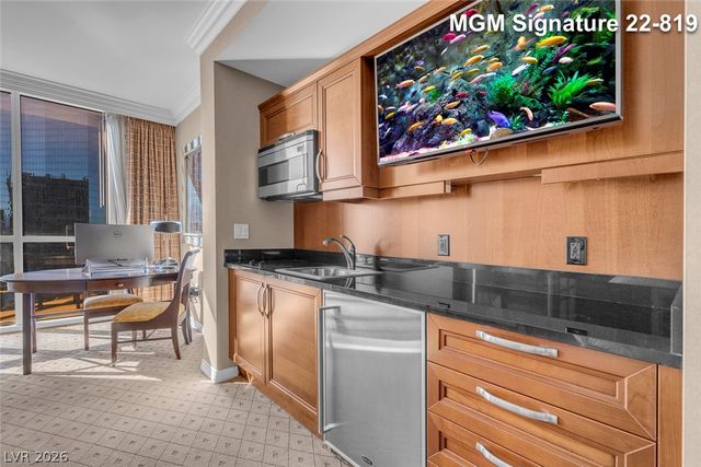 125 East Harmon Avenue 2219, Las Vegas, NV 89109