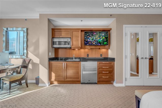 125 East Harmon Avenue 2219, Las Vegas, NV 89109