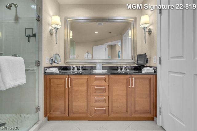 125 East Harmon Avenue 2219, Las Vegas, NV 89109