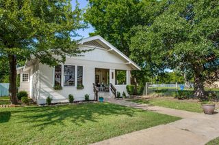 1005 W Walker Street, Denison, TX 75020