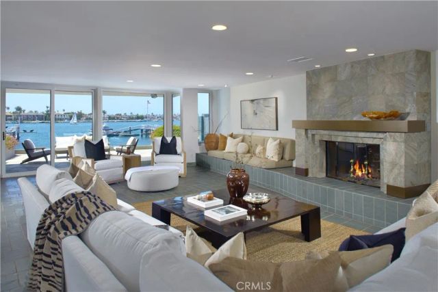 2027 Bayside Drive, Corona Del Mar, CA 92625